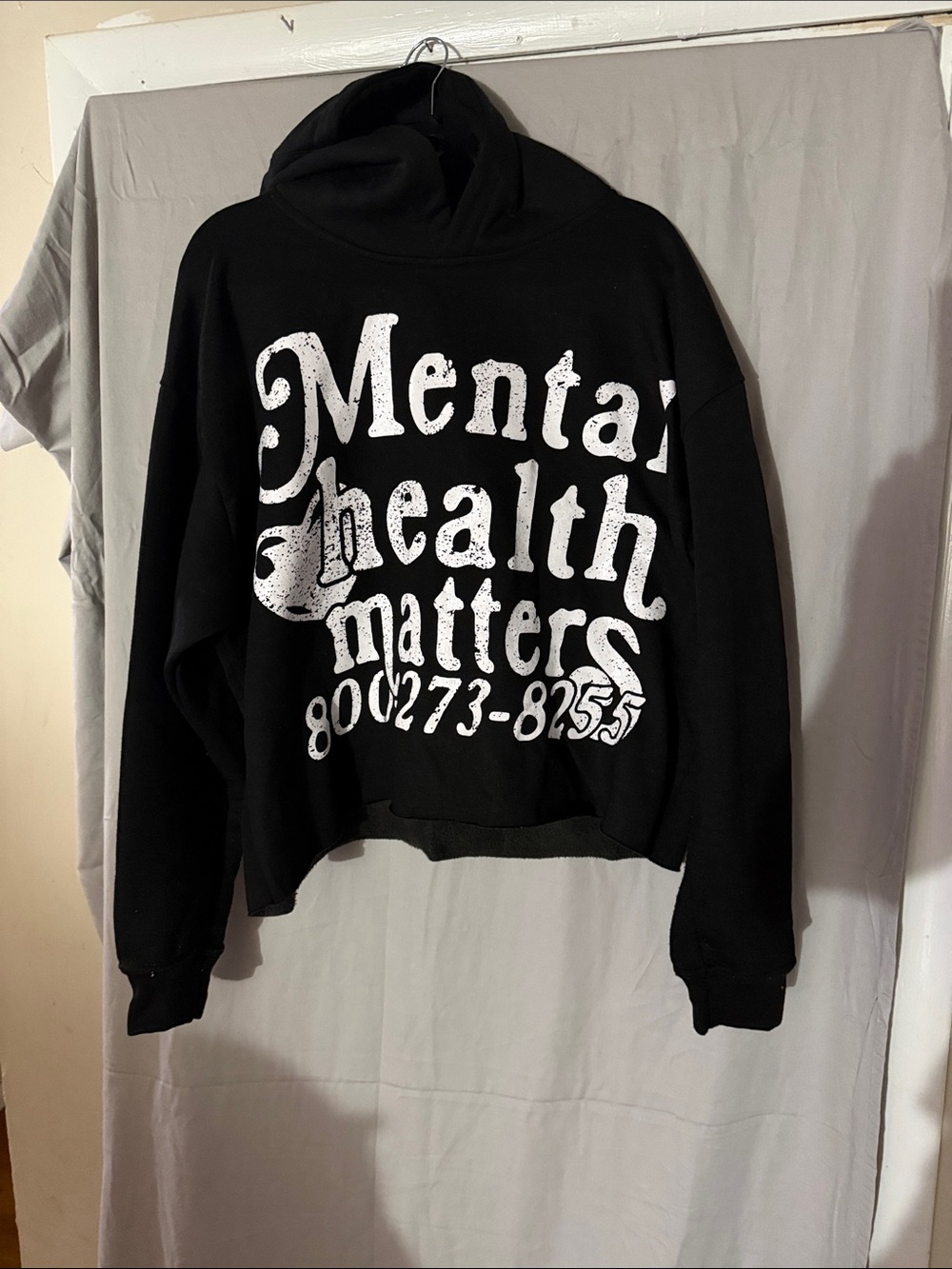 Black Graphic 'Mental Health Matters' Pullover Hoodie
